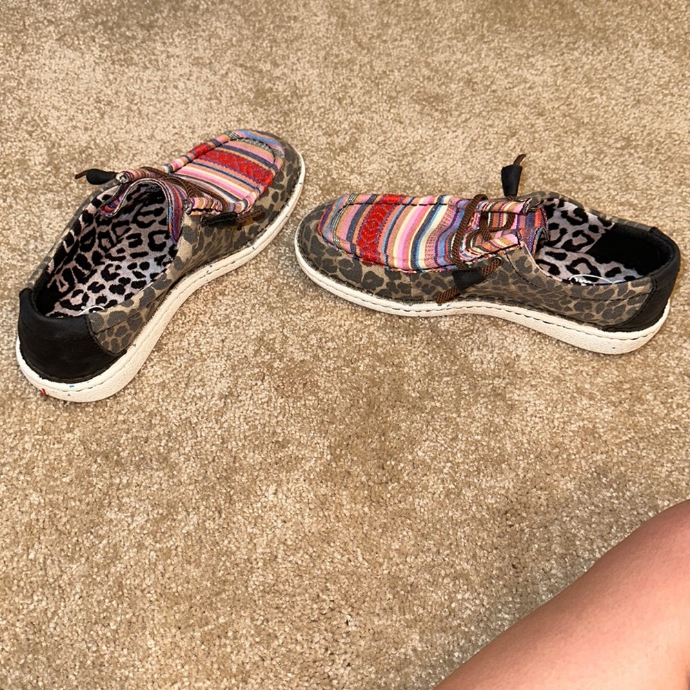 JUSTIN shoes